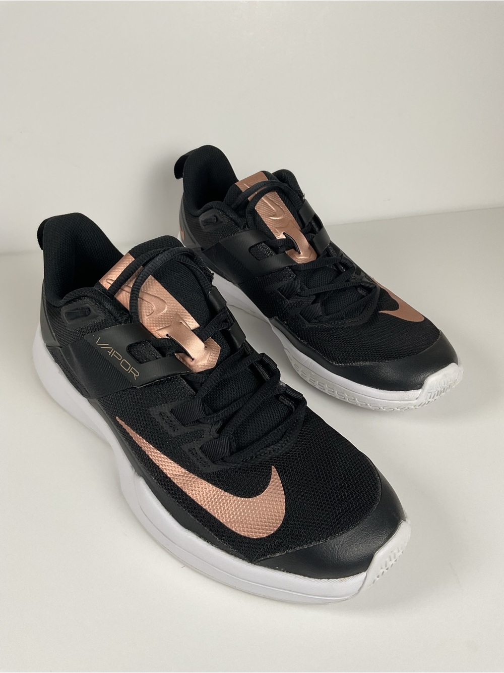 Nike Air Zoom Vapor Pro Women's Size 10 Black Rose Gold Tennis Shoes
